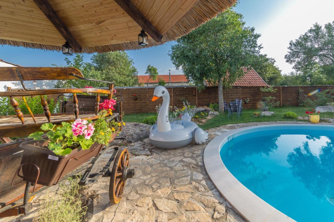 Vila Kuca Za Odmor Joko I Jeka Bogatić Exteriér fotografie